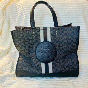 Coach Dempsey Tote 40 Signature Jacquard With Stripe & Coach Patch